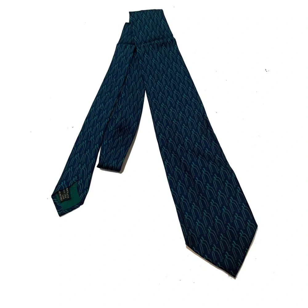 Gucci Elegant Men's Tie